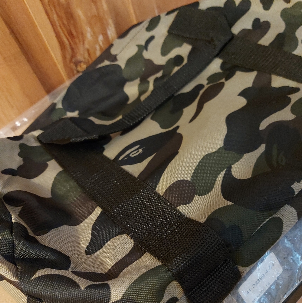 BAPE camo duffle bag - Picture 5 of 8